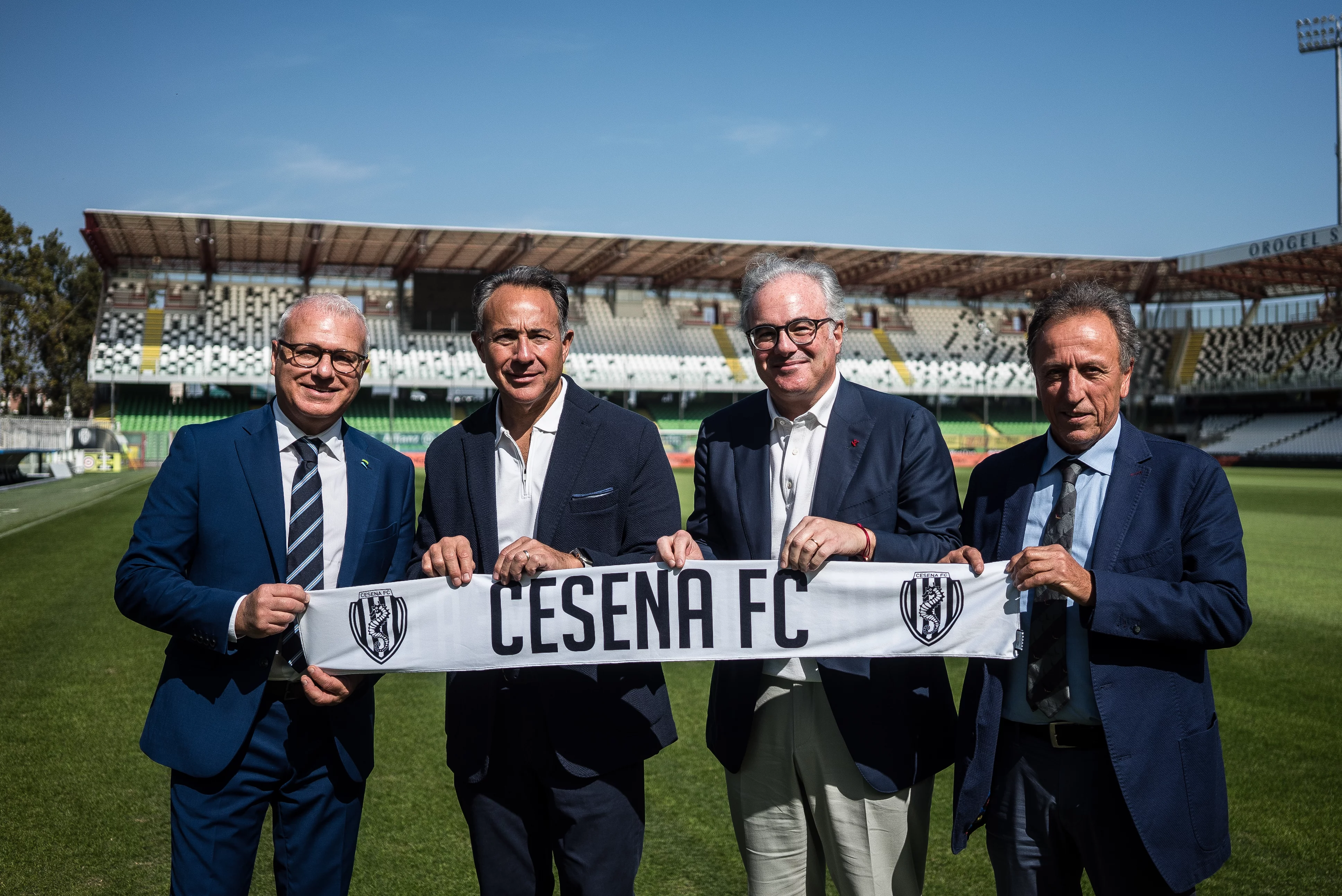 Da destra: Roberto Romagnoli, Michael Aiello e Anthony Scotto (soci del Cesena FC), Roberto Cuppone