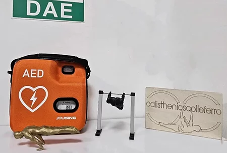 Immagine decorativa del defibrillatore al Calisthenic Colleferro asd