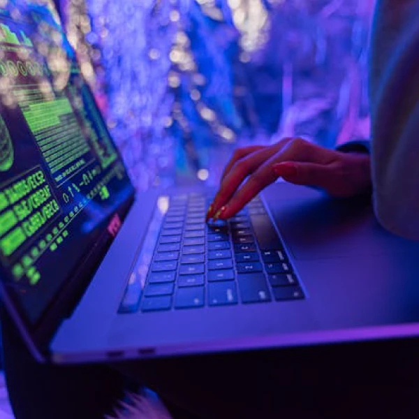 Protocollo d’intesa per la prevenzione e il contrasto dei crimini informatici tra Polizia di Stato e Banco Fiorentino