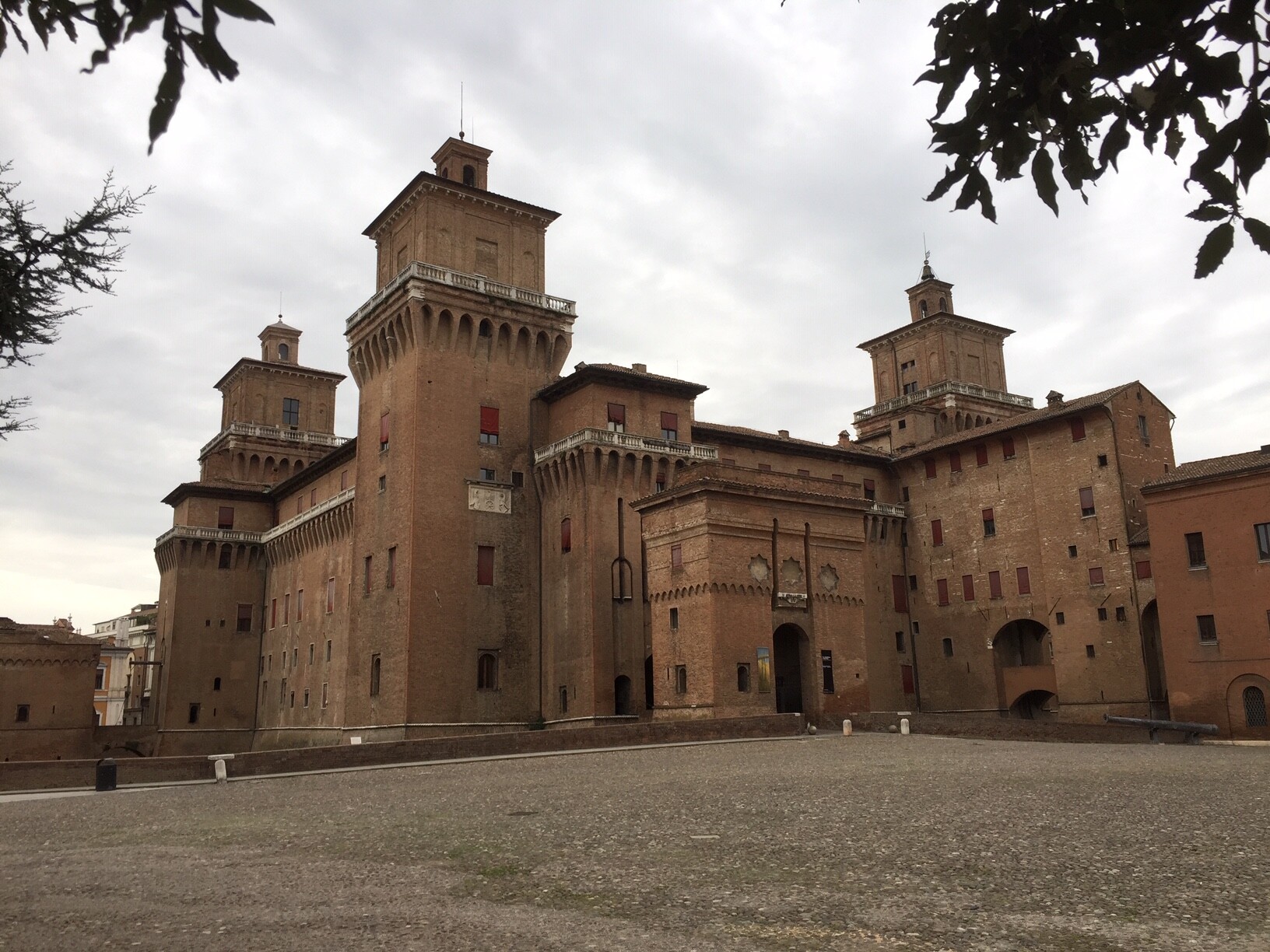 Castello Ferrara