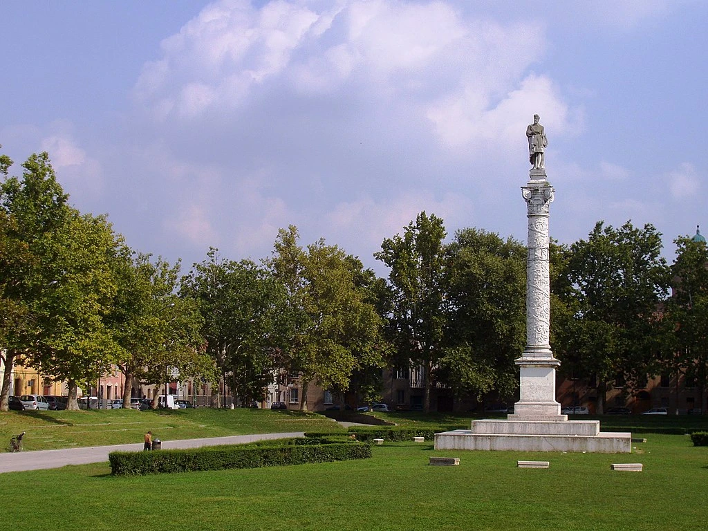Piazza Ariostea